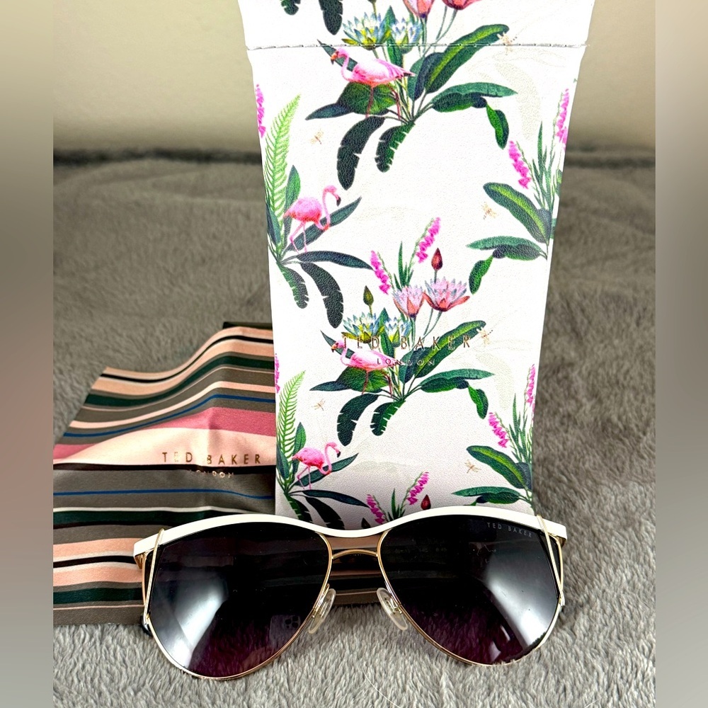 Ted Baker sunglasses white & rose gold accents, cleaning cloth and case inclu